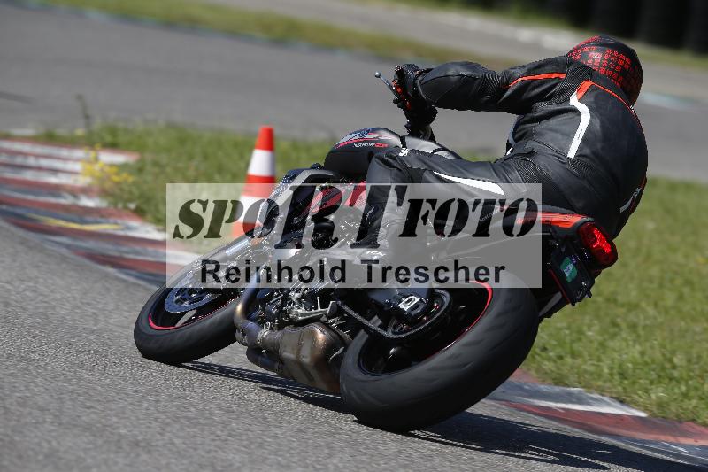 /Archiv-2024/29 12.06.2024 MOTO.CH Track Day ADR/Gruppe blau/90